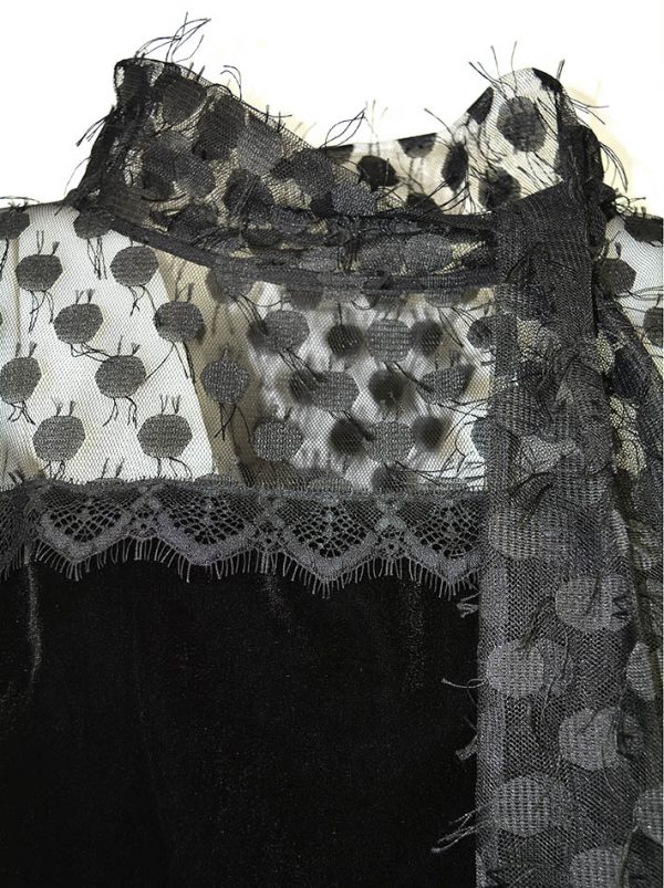 Платье Maria Grazia Severi  черное бархатное по верху сетка с кружевом воротник на завязках