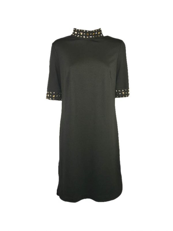 Платье Maria Grazia Severi черное воротник-стойка украшен металлическими клепками линия низа закругленная с разрезами по бокам