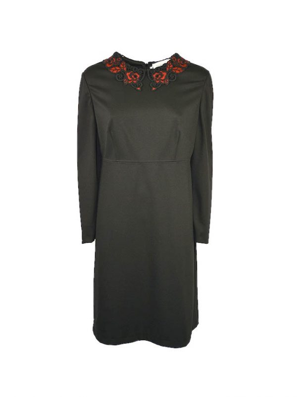 Платье Maria Grazia Severi черное воротник черно-красная вышивка