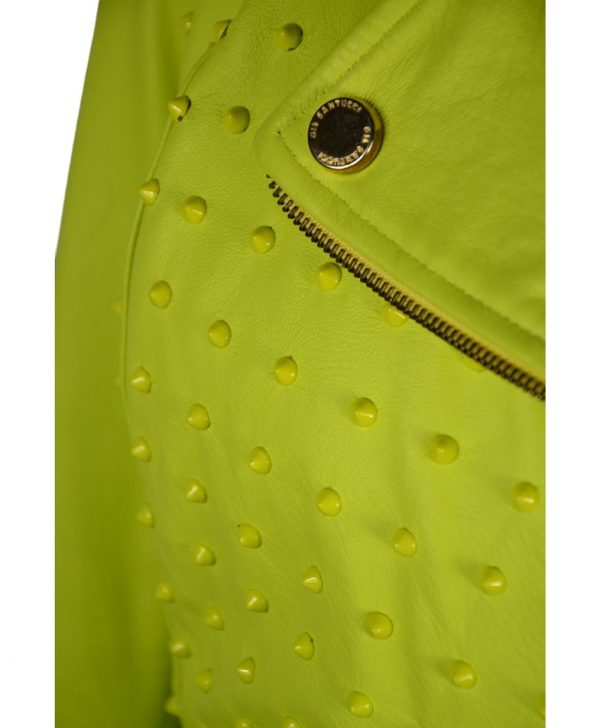 Куртка Gil Santucci кислотно-зеленого цвета с шипами и поясом