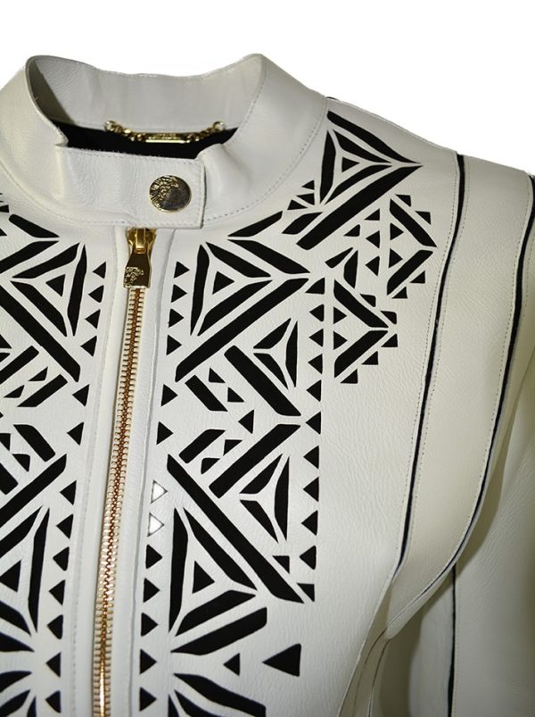 Куртка Versace белая кожаная с черным резным рисунком