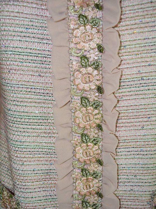 Платье Gil Santucci пудрового цвета твидовое с вышивкой